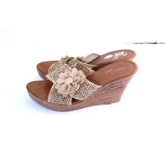 Madeline Stuart Womens Tan Flower Accent Slide Wed - Picture 3 of 5